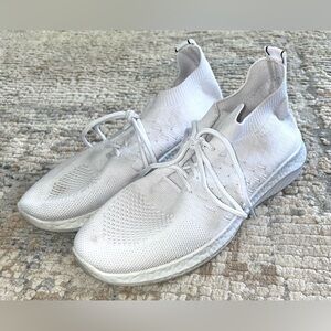 Danskin Light Gray Women's Knit Sneakers